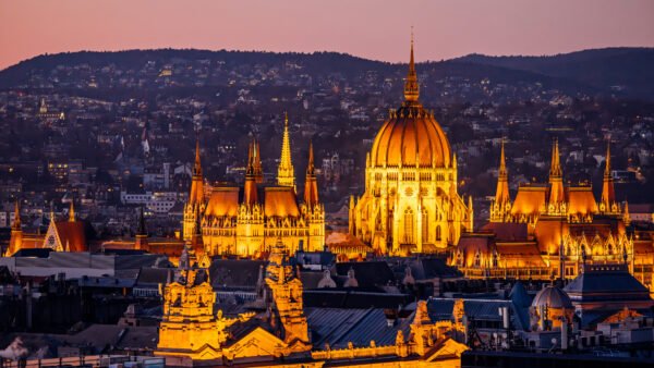 20251119 ohr.budapestparliament en us5929195878 uhd bing